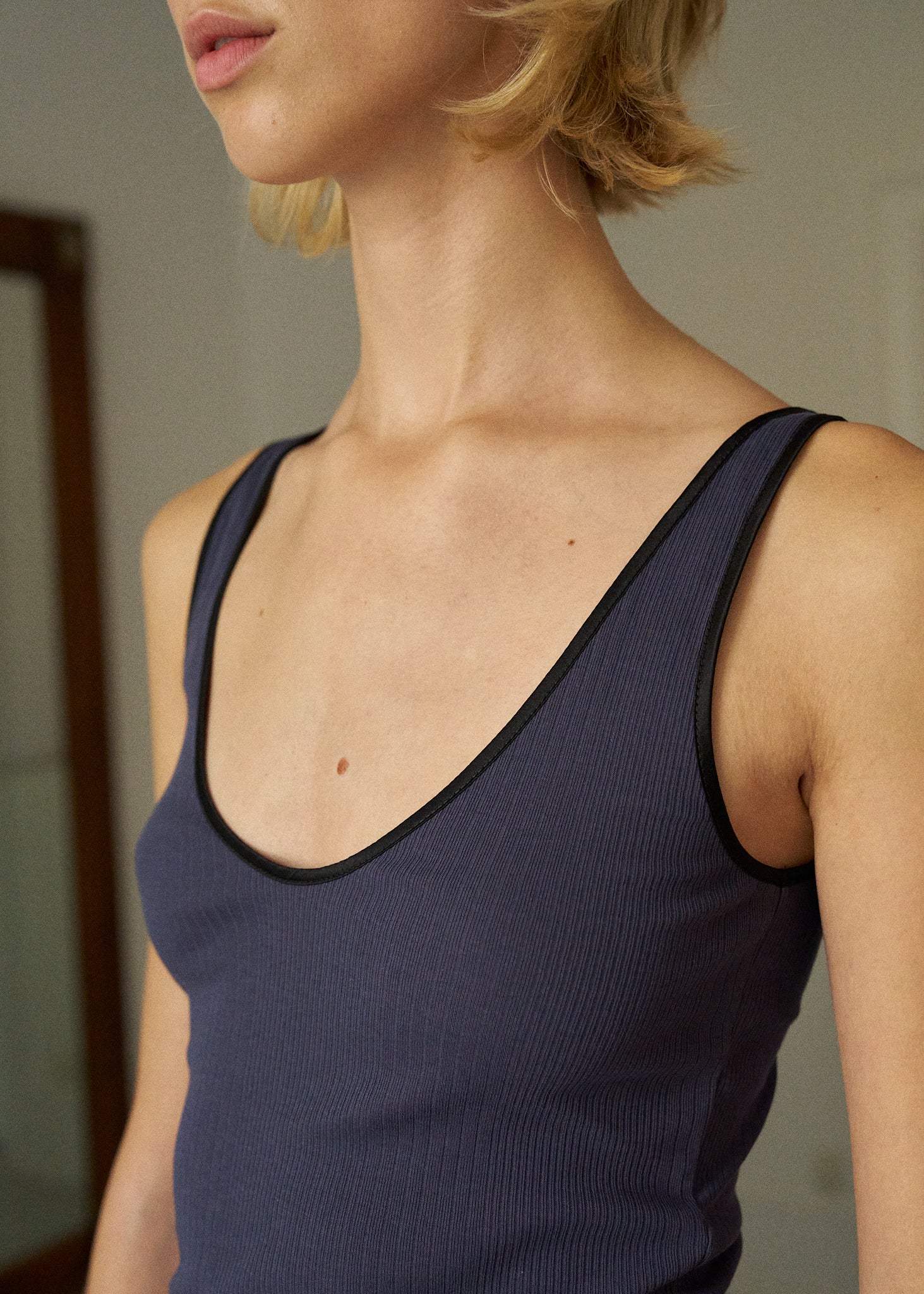 April Tanktop - Navy Grey