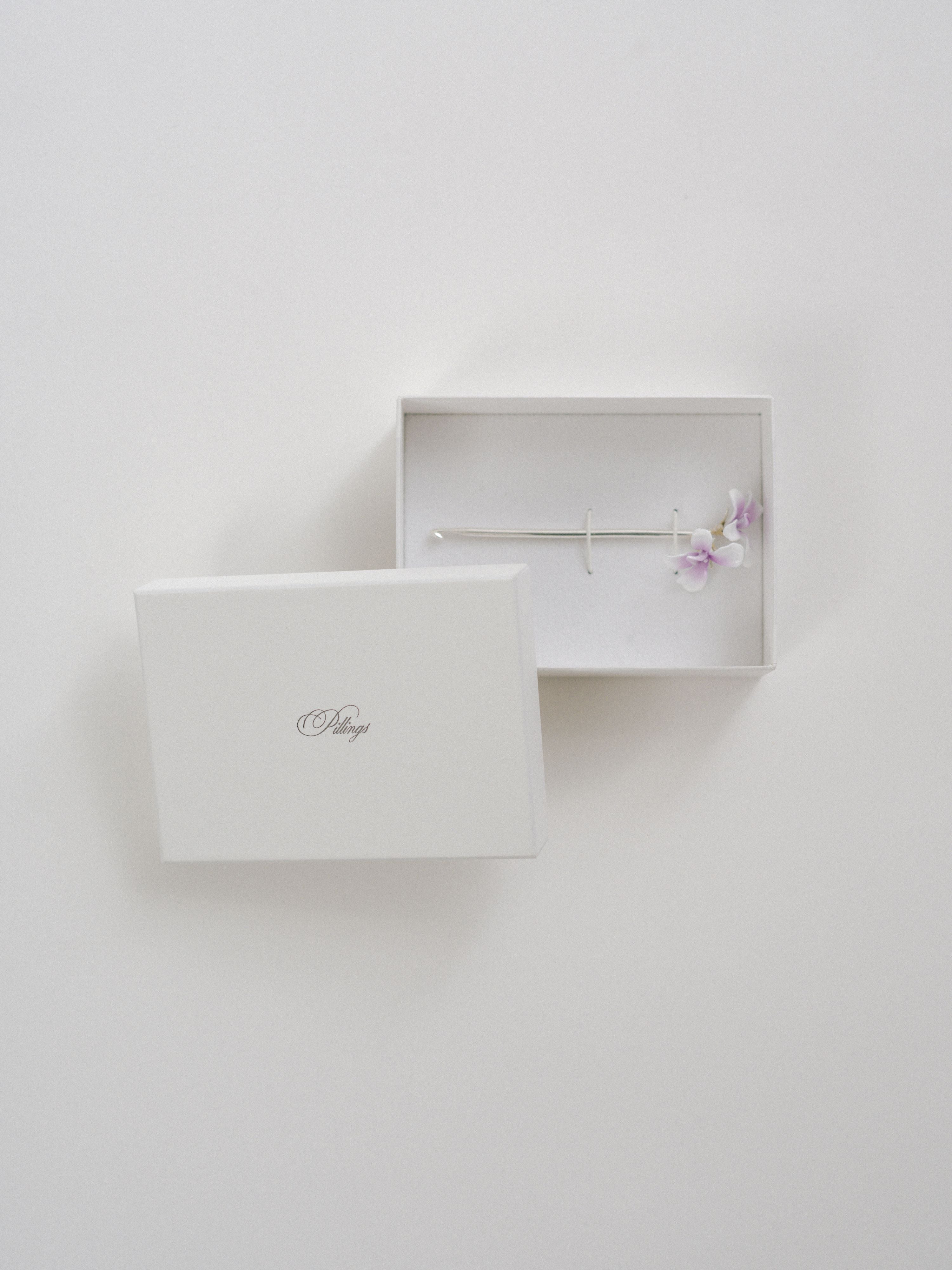 501-1 Crochet Needle Brooch - Purple
