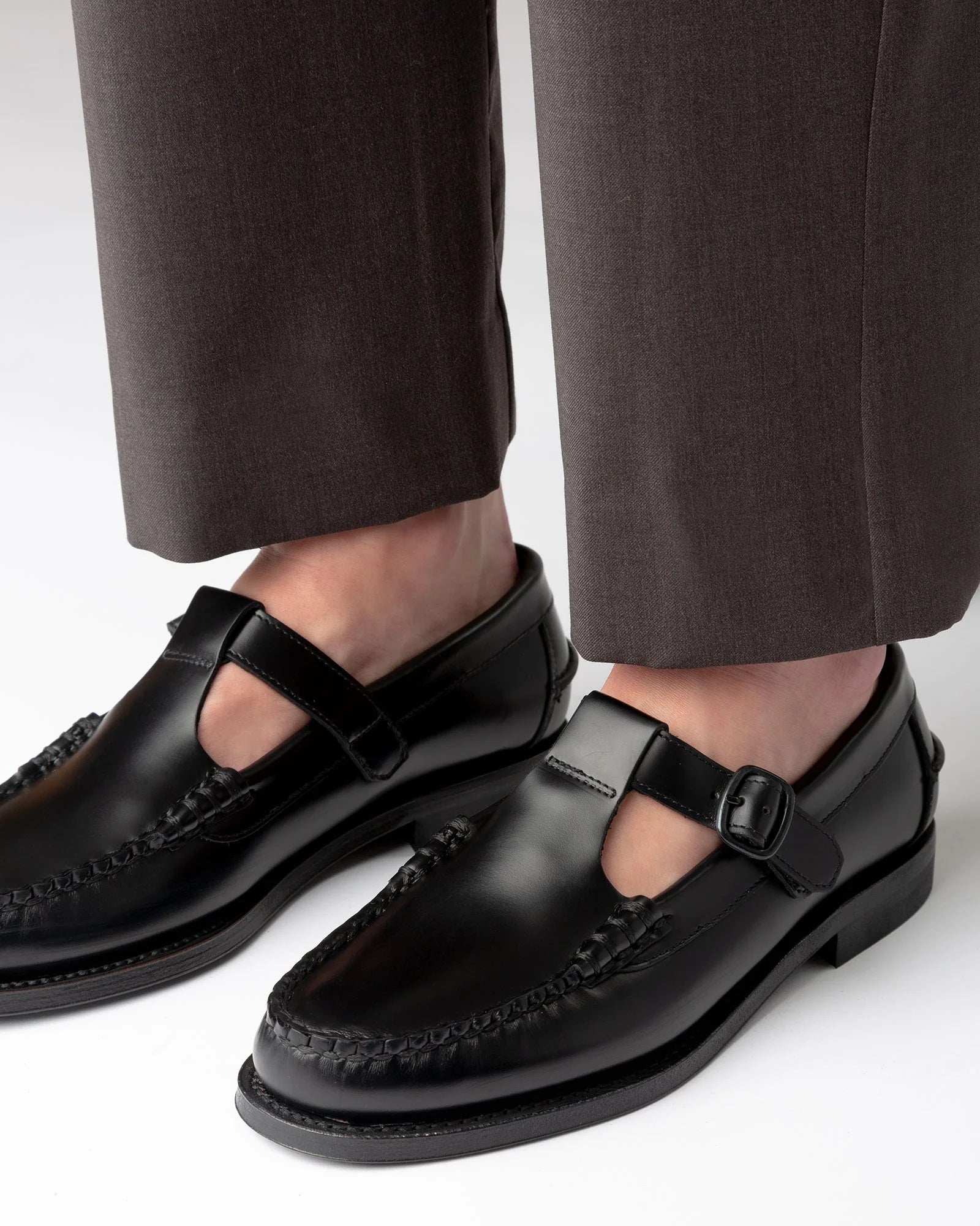 HEREU - ALBER - T-BAR LOAFER -BLACK