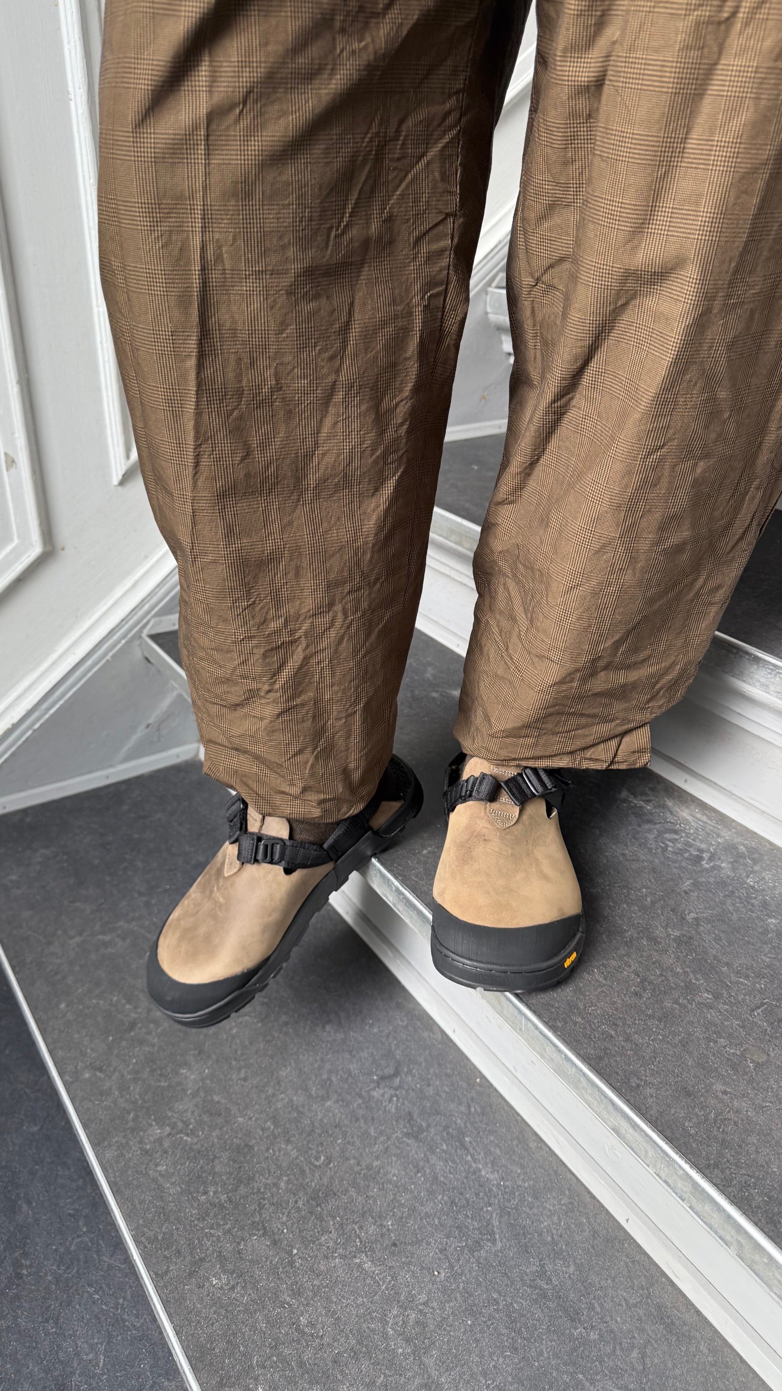 MOUNTAIN CLOG - NUBUCK LEATHER - DRIFTWOOD