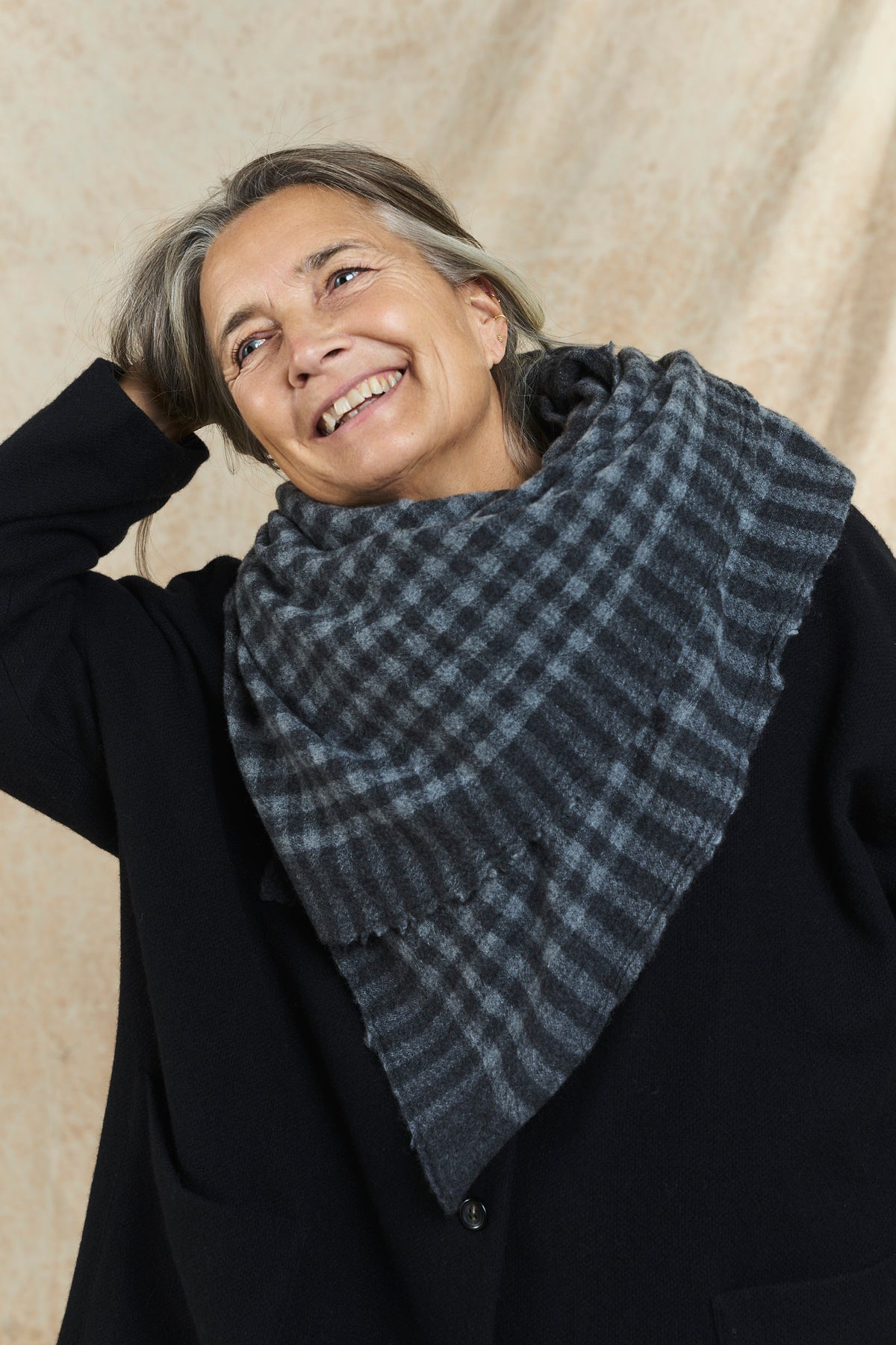 Cashmere Stole - P2118/TS1027 - Anthracite Grey Check