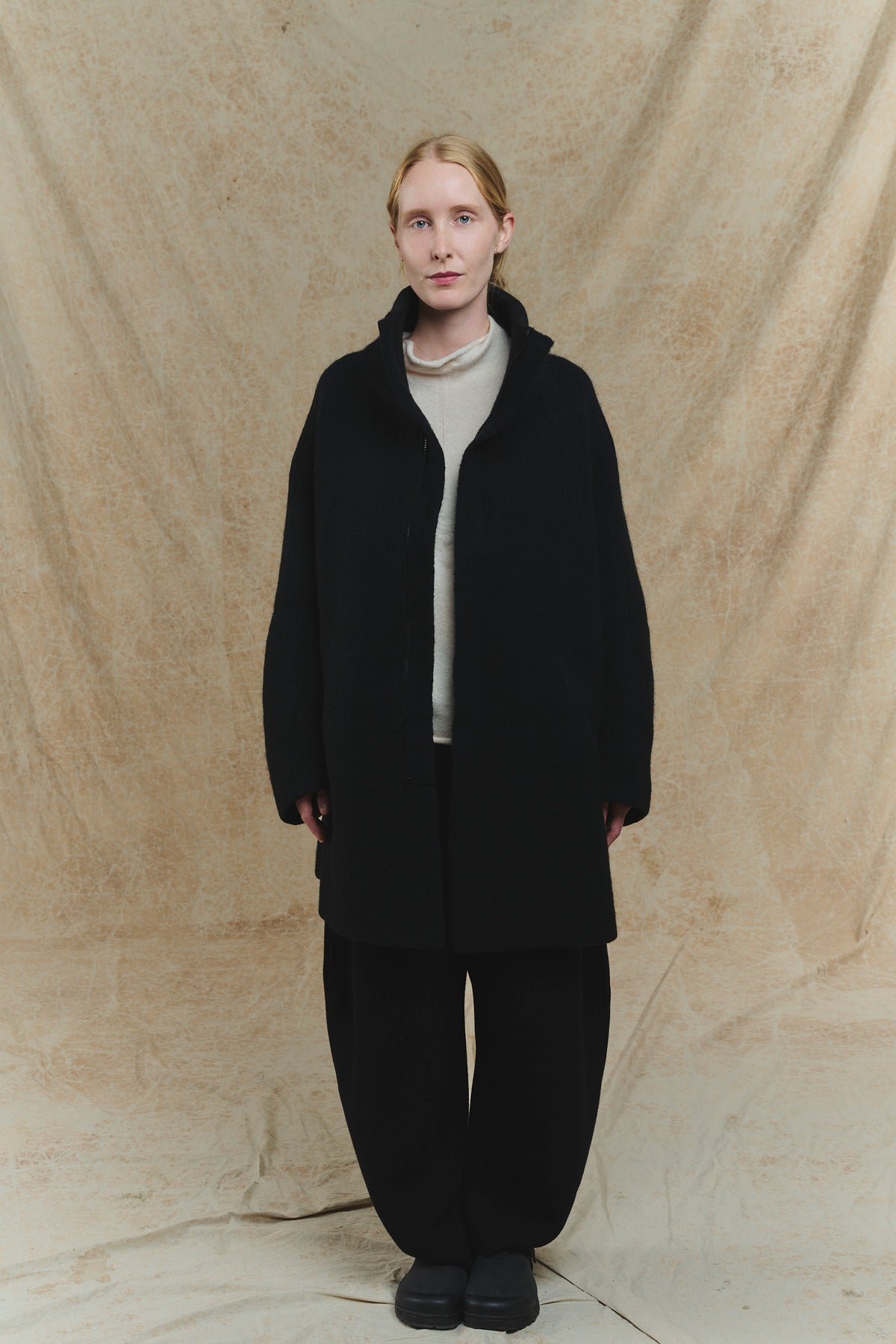 Bob's Coat Zipped - 5181 - Black