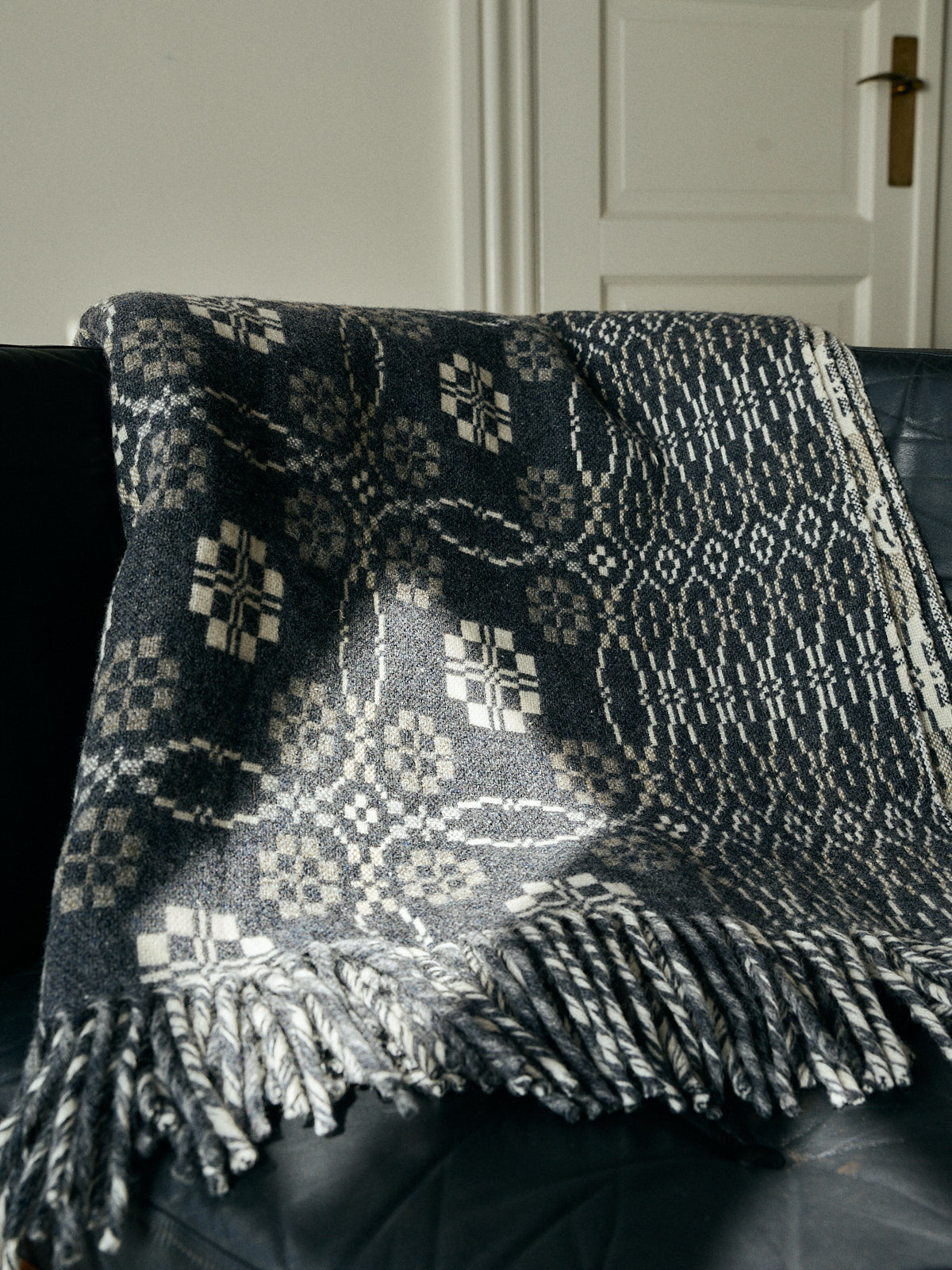 Penmachno Blanket - Graphite