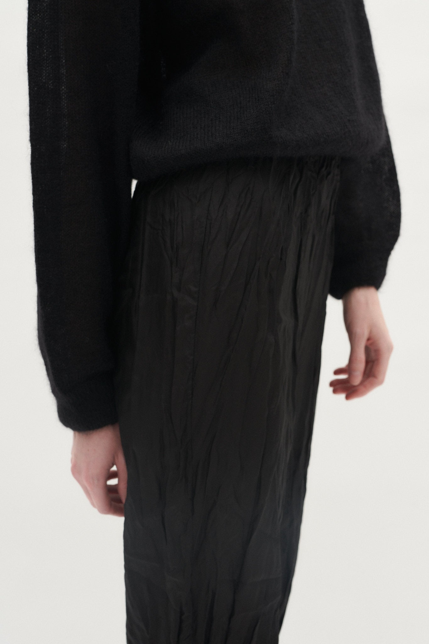 GUDRUN & GUDRUN - Blow Silk Pants - Black