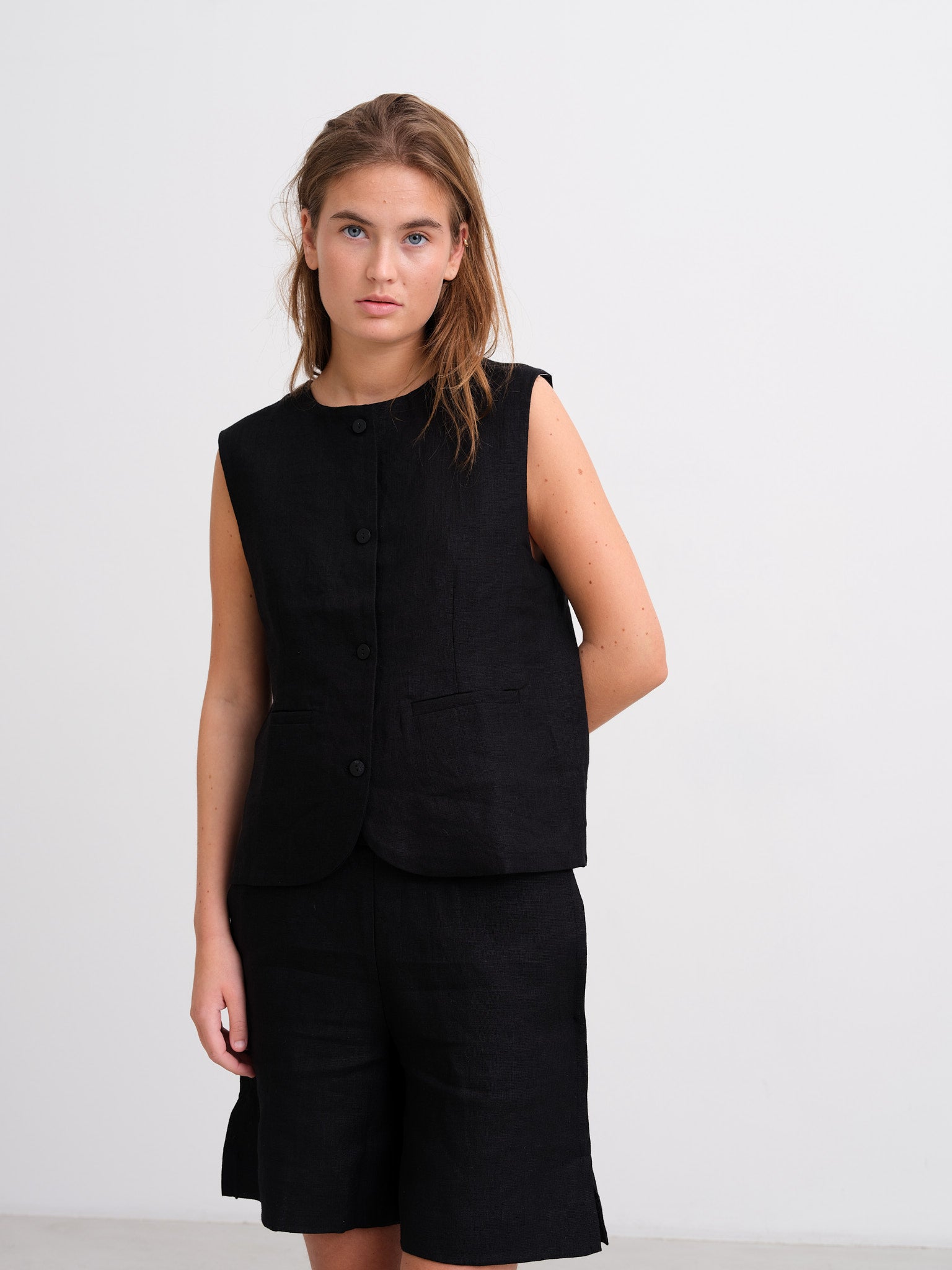 ODEON LINEN SHORTS
