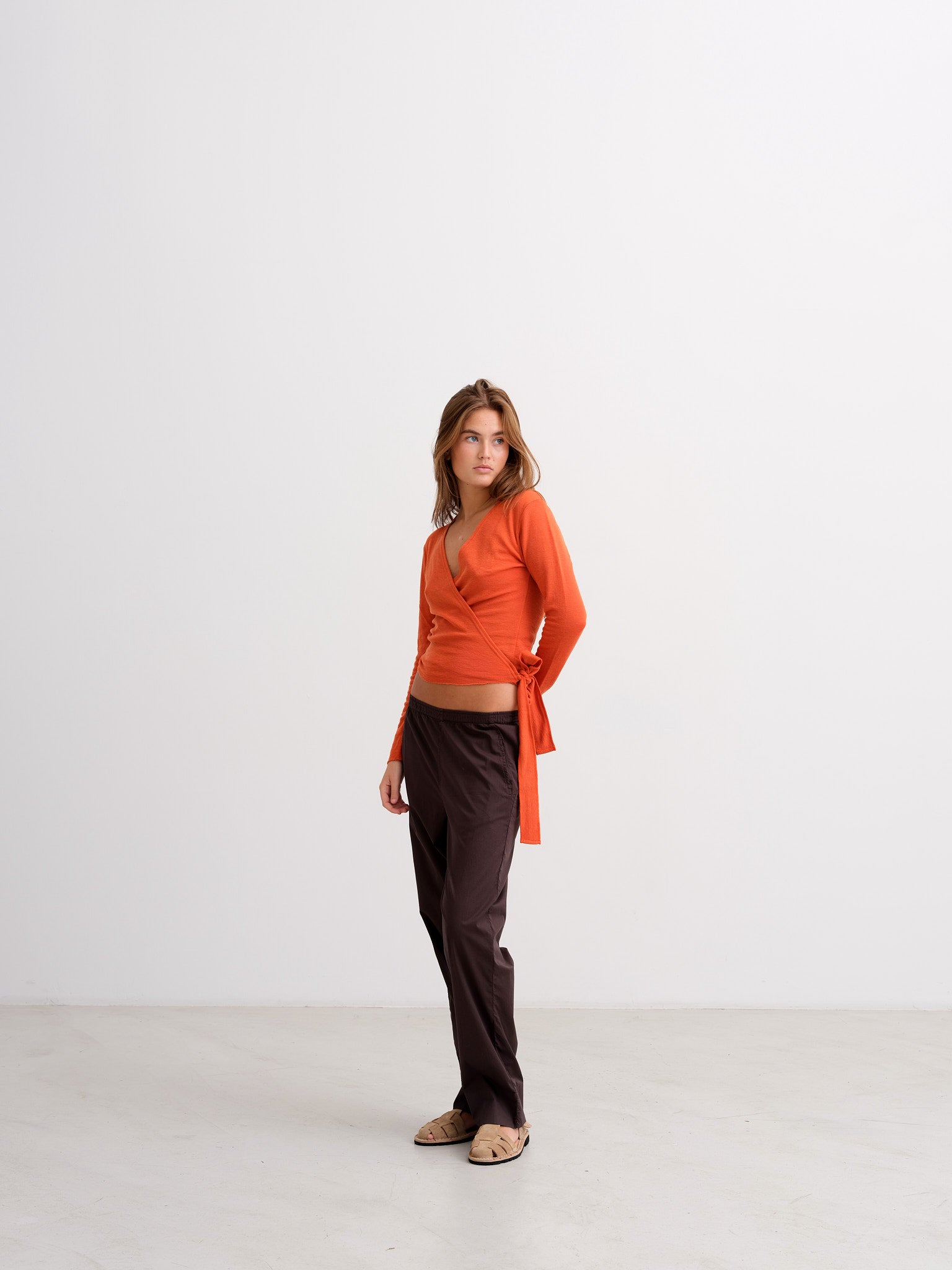 BY BASICS - STRAIGHT TROUSERS - BLACK COFFEE