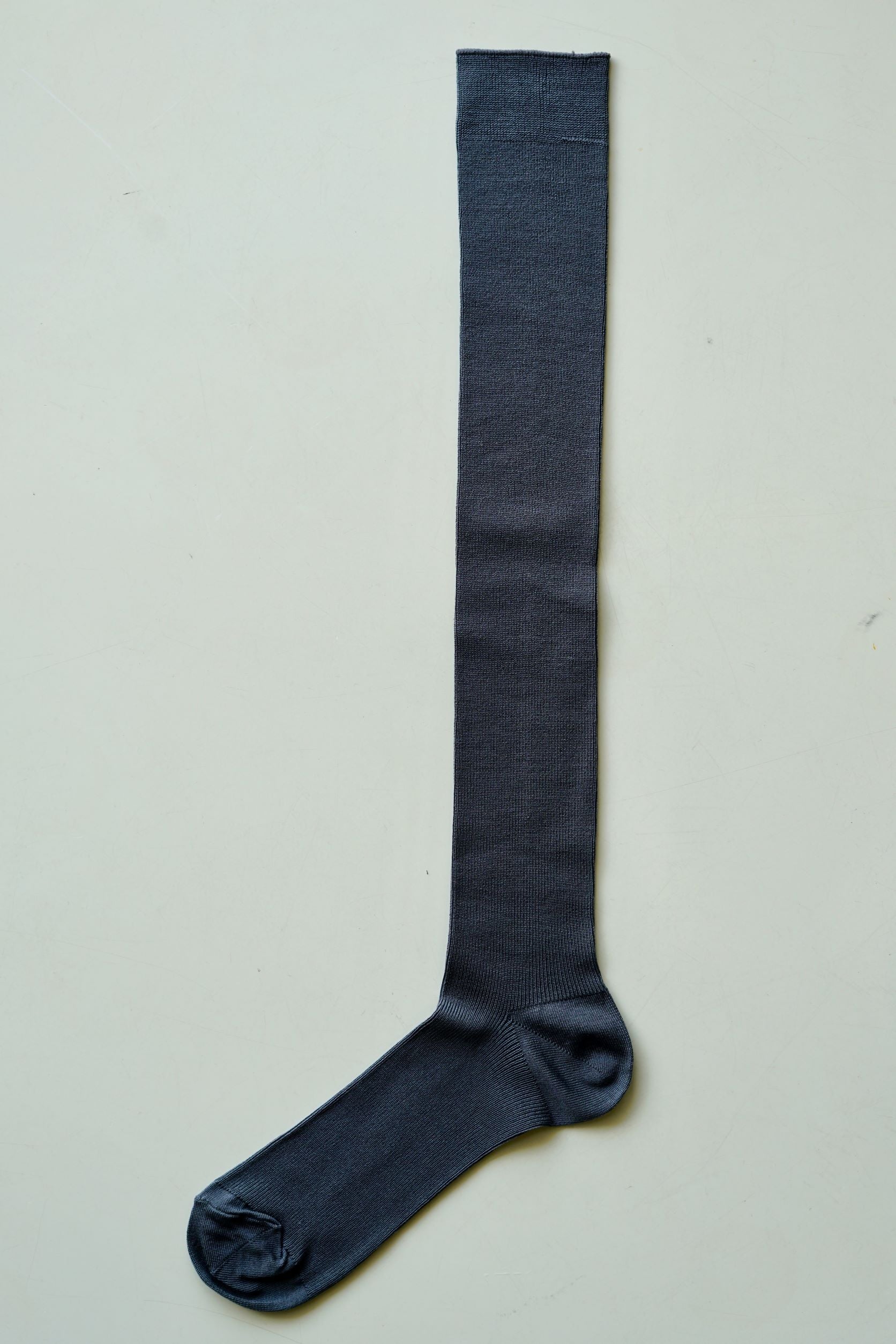 hakne Silk Ribbed High Socks