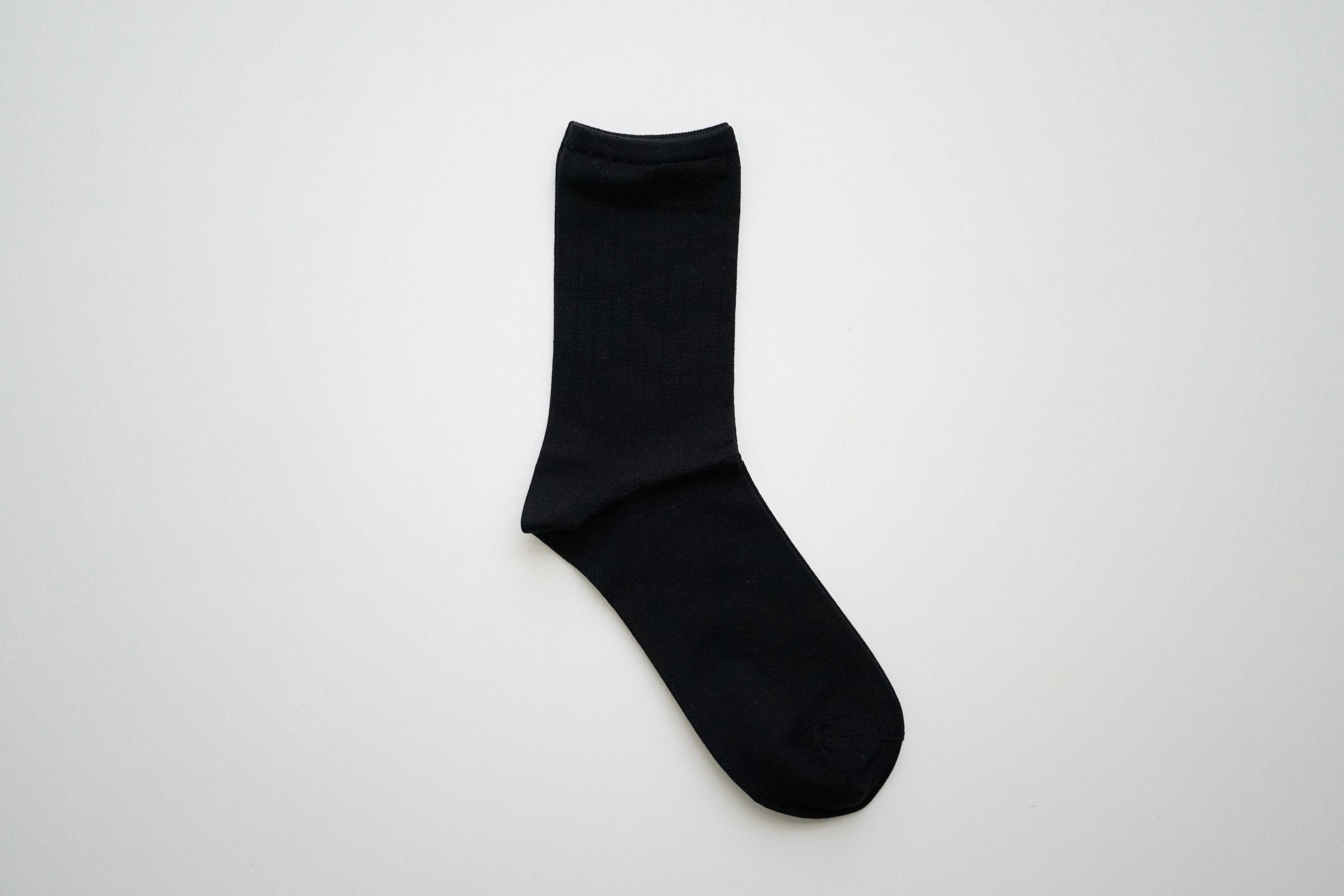 hakne - Smooth silk socks