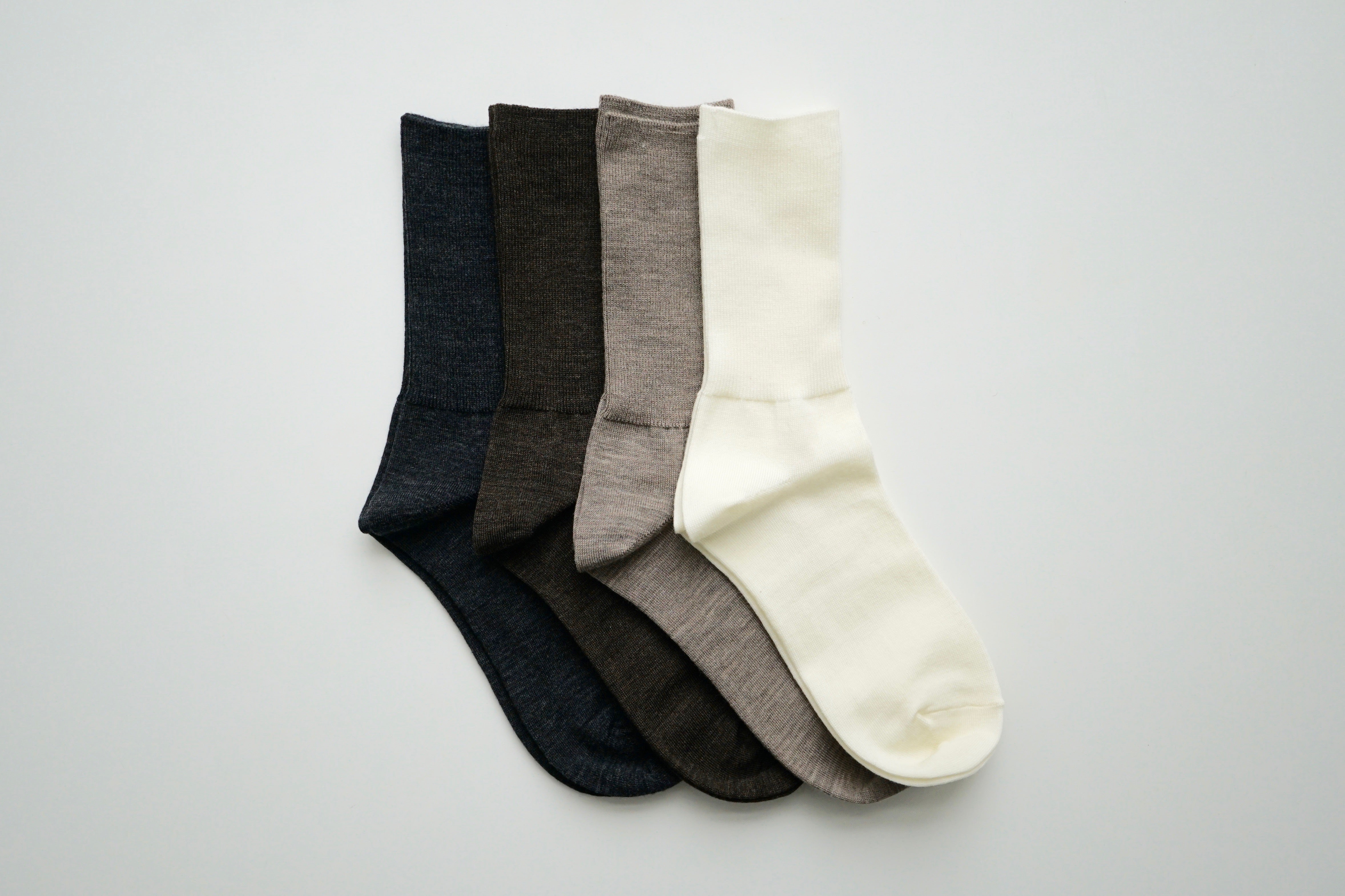 hakne Merino Wool Ribbed Socks