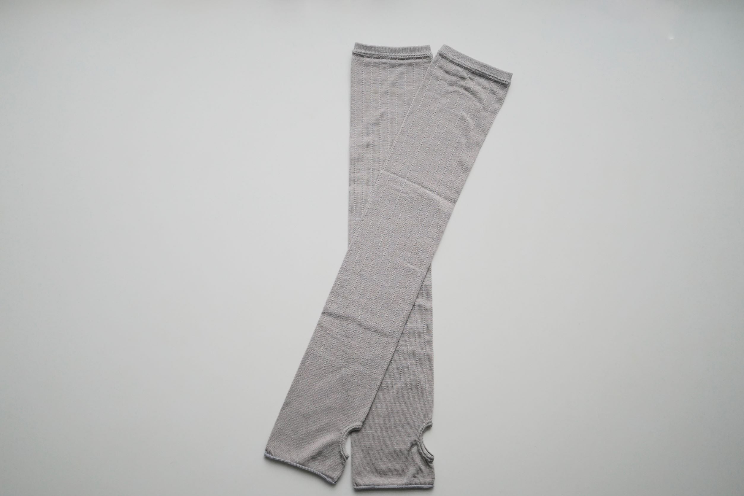 hakne silk arm covers