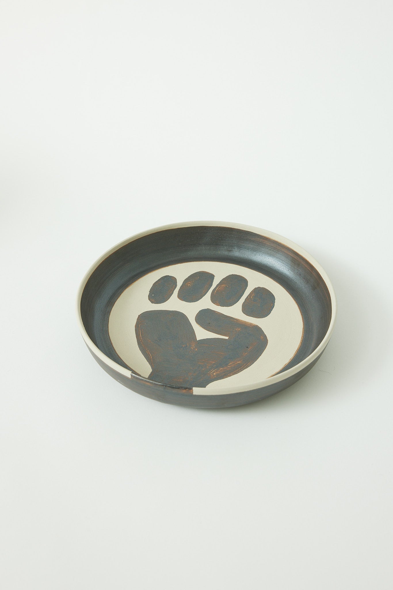 Wallace Female Dish - Brown