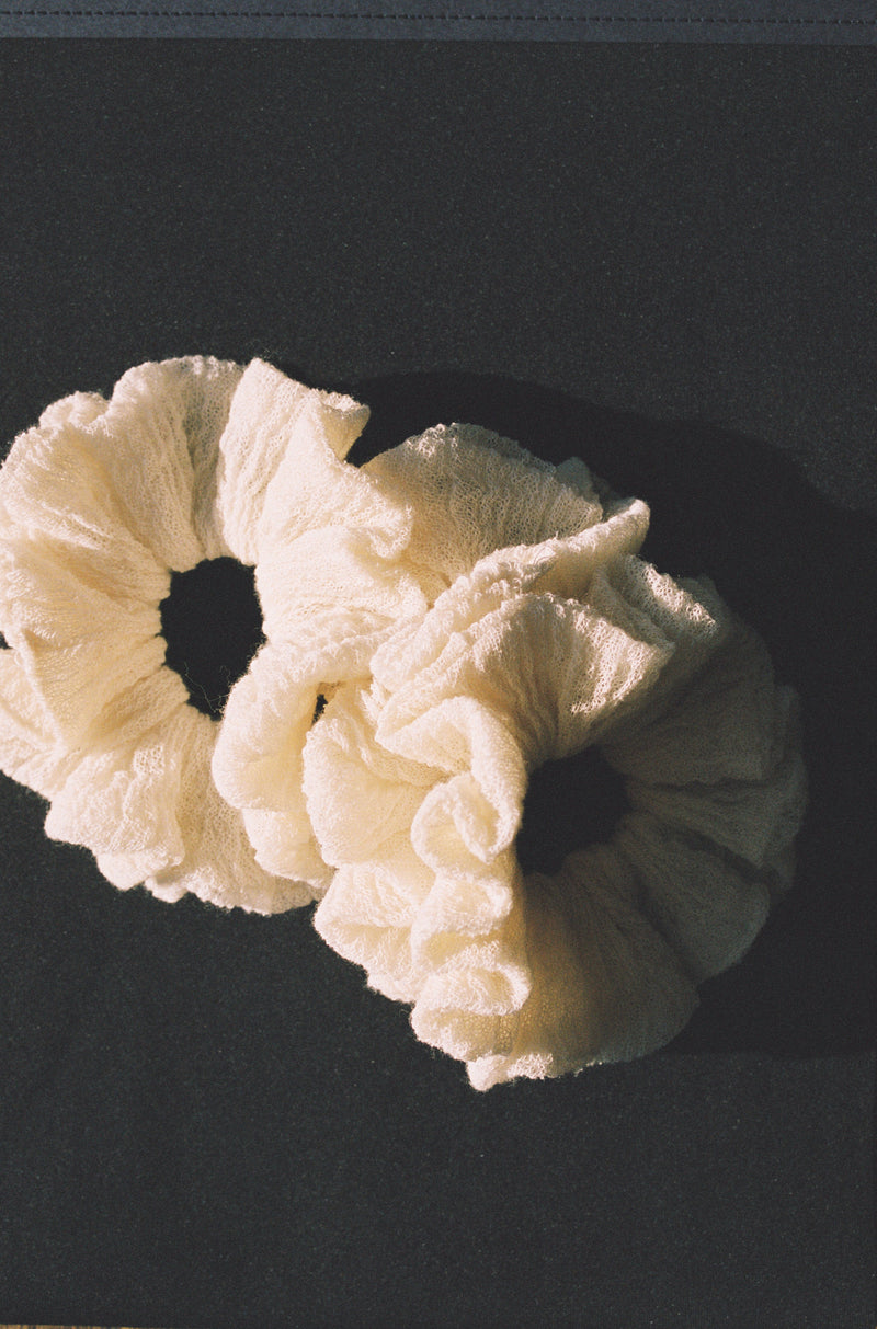 .BLACKTOGREY - WOOL SCRUNCHIE