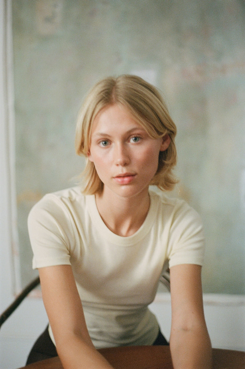 SIGNE - JUNE T-SHIRT - BUTTER