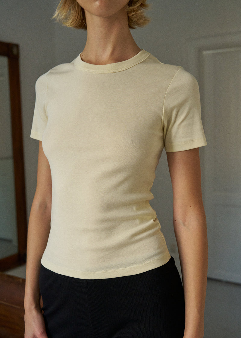 SIGNE - JUNE T-SHIRT - BUTTER