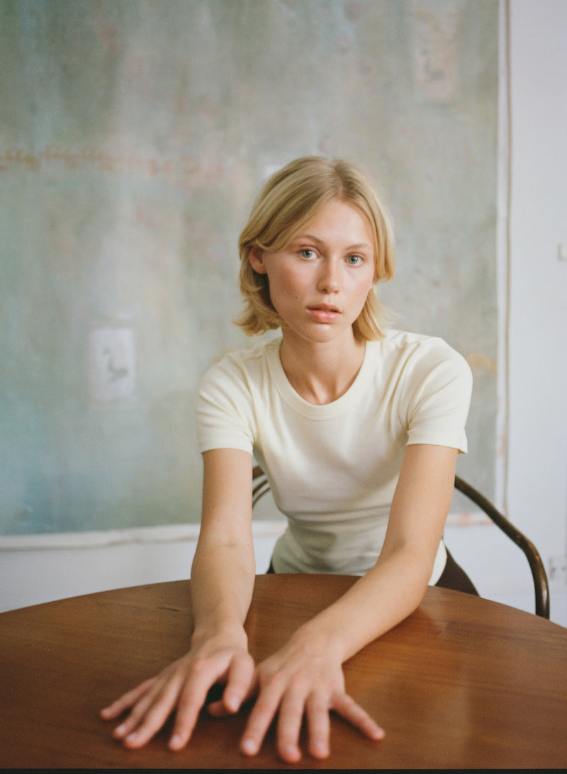 SIGNE - JUNE T-SHIRT - BUTTER