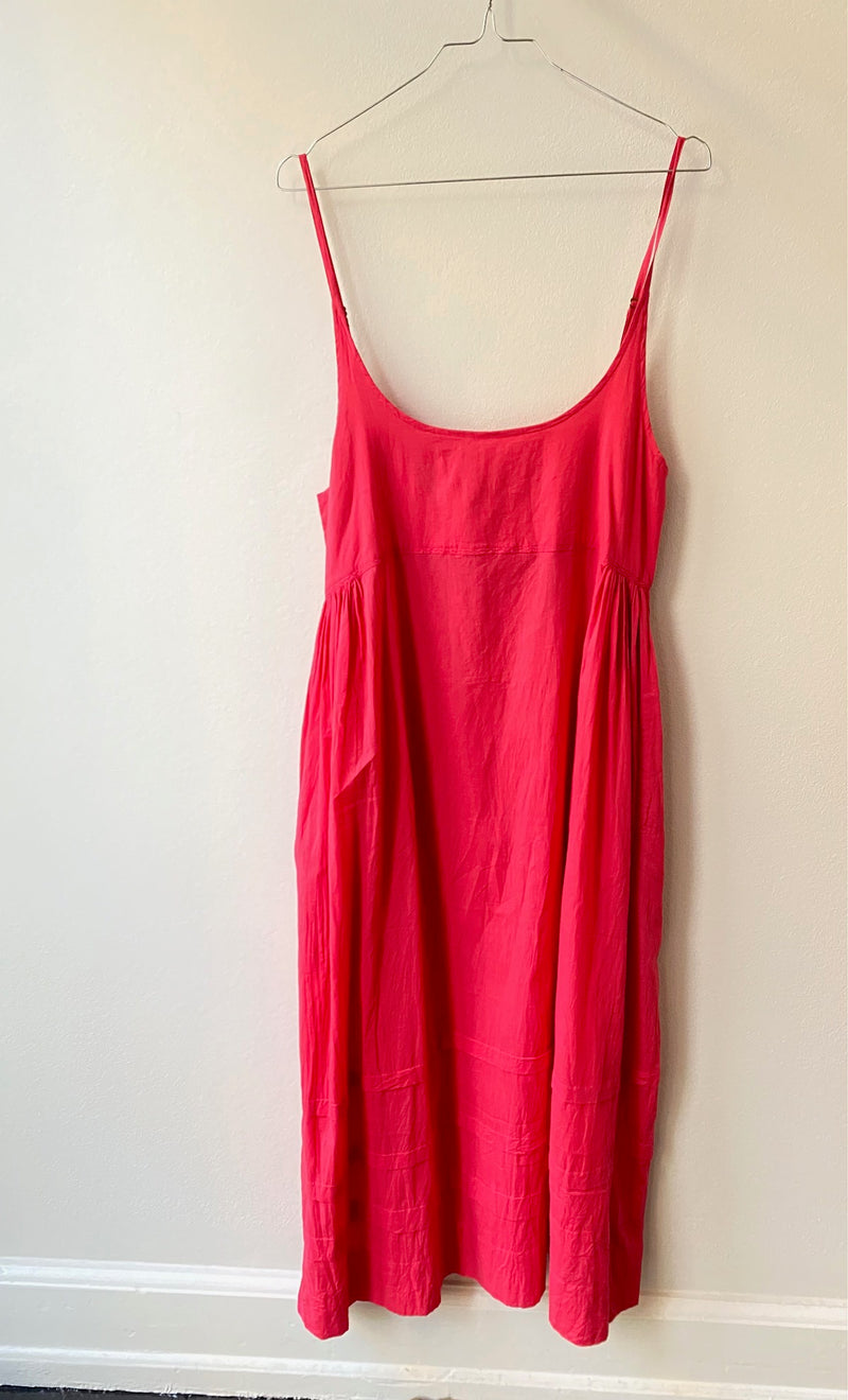 INJIRI - Slip Dress - RASPBERRY