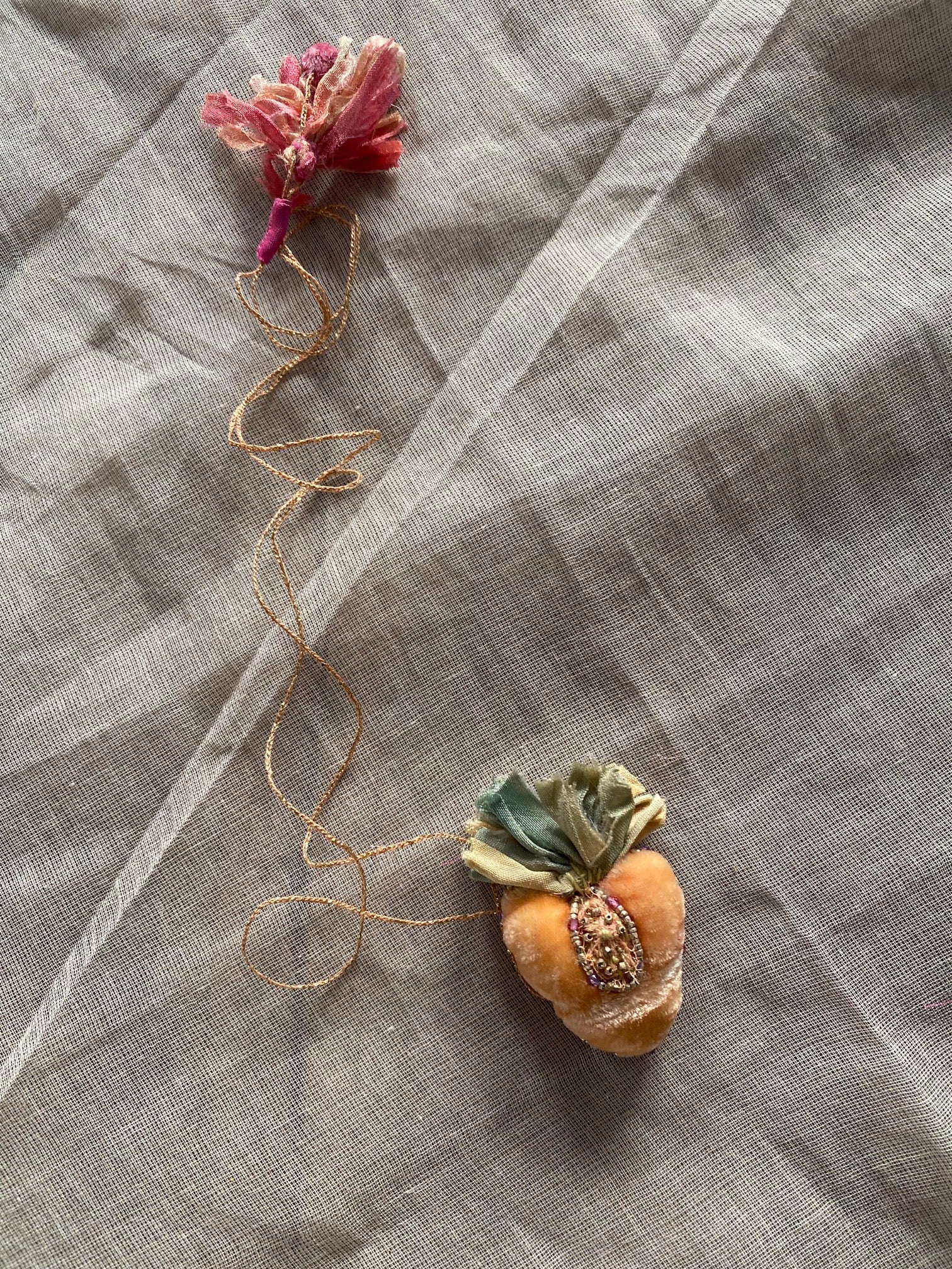 EMBROIDERED HEART NECKLACE No 4