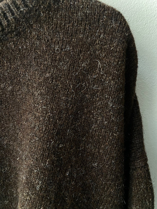 WRIGHT + DOYLE - WELSH BLACK WOOL - DEEP BROWN SWEATER