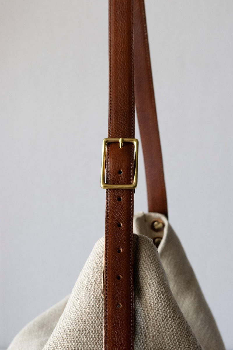 STEVE MONO - LINEN/JUTE SACK WITH ADJUSTABLE BROWN LEATHER STRAP