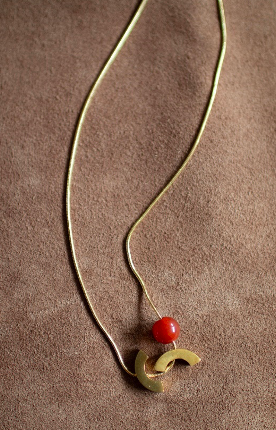 LEPAGON - NECKLACE WITH AGATE & SEMI CIRCLE BRASS PENDANT