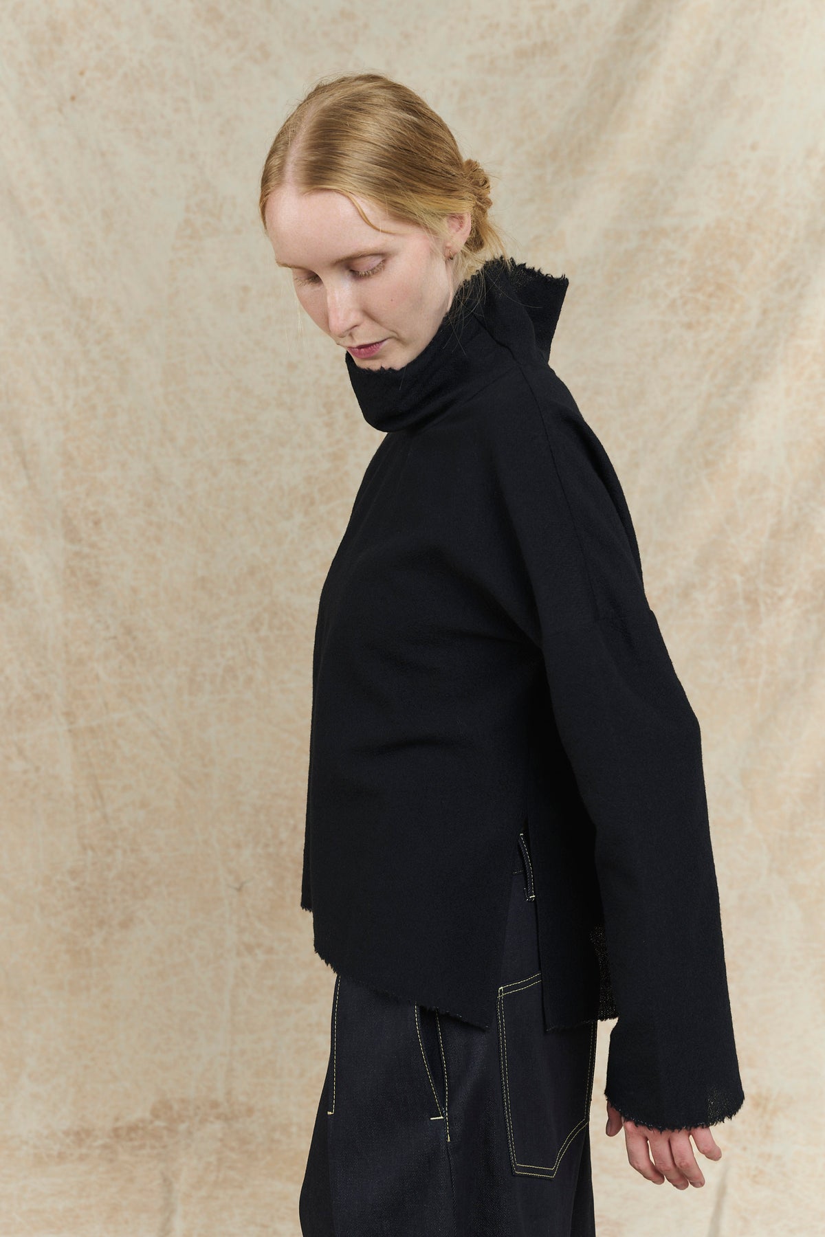 Lotura Top - Ebony