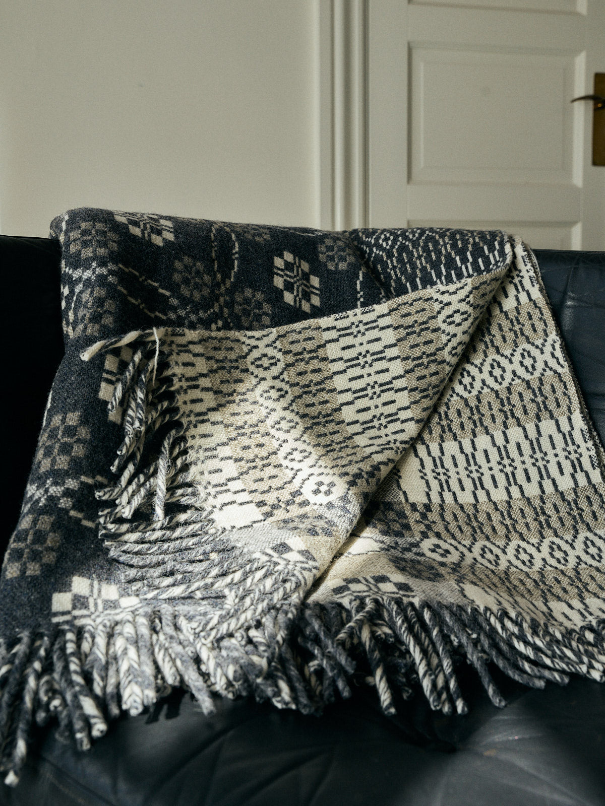 Penmachno Blanket - Graphite