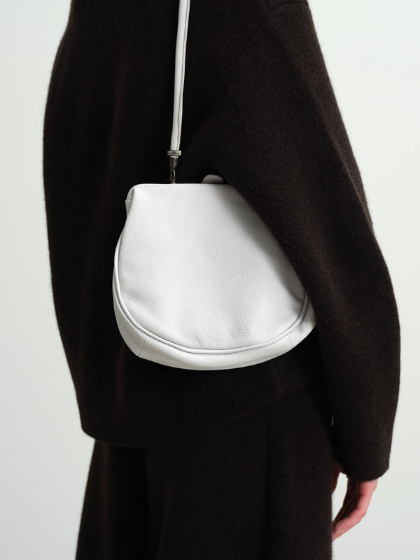 CHRISTIAN PEAU - LONG HANDLE GAMAGUCHI BAG - CHALK