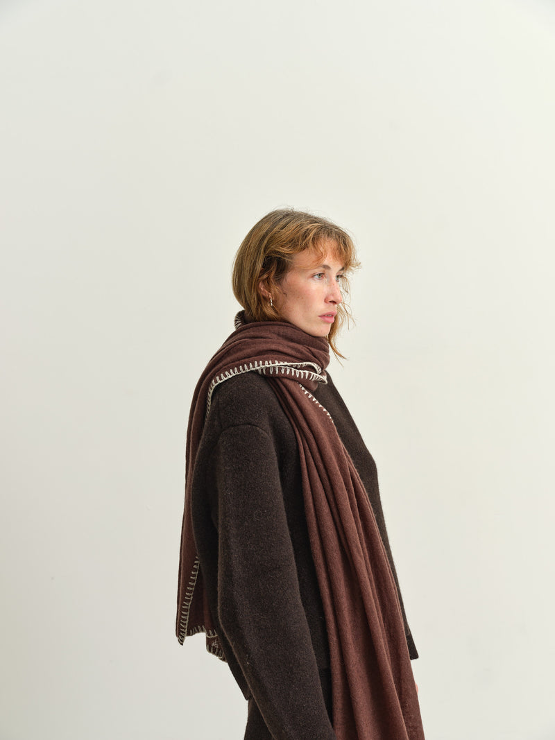 MOULETA - CASHMERE SCARF - DARK BROWN