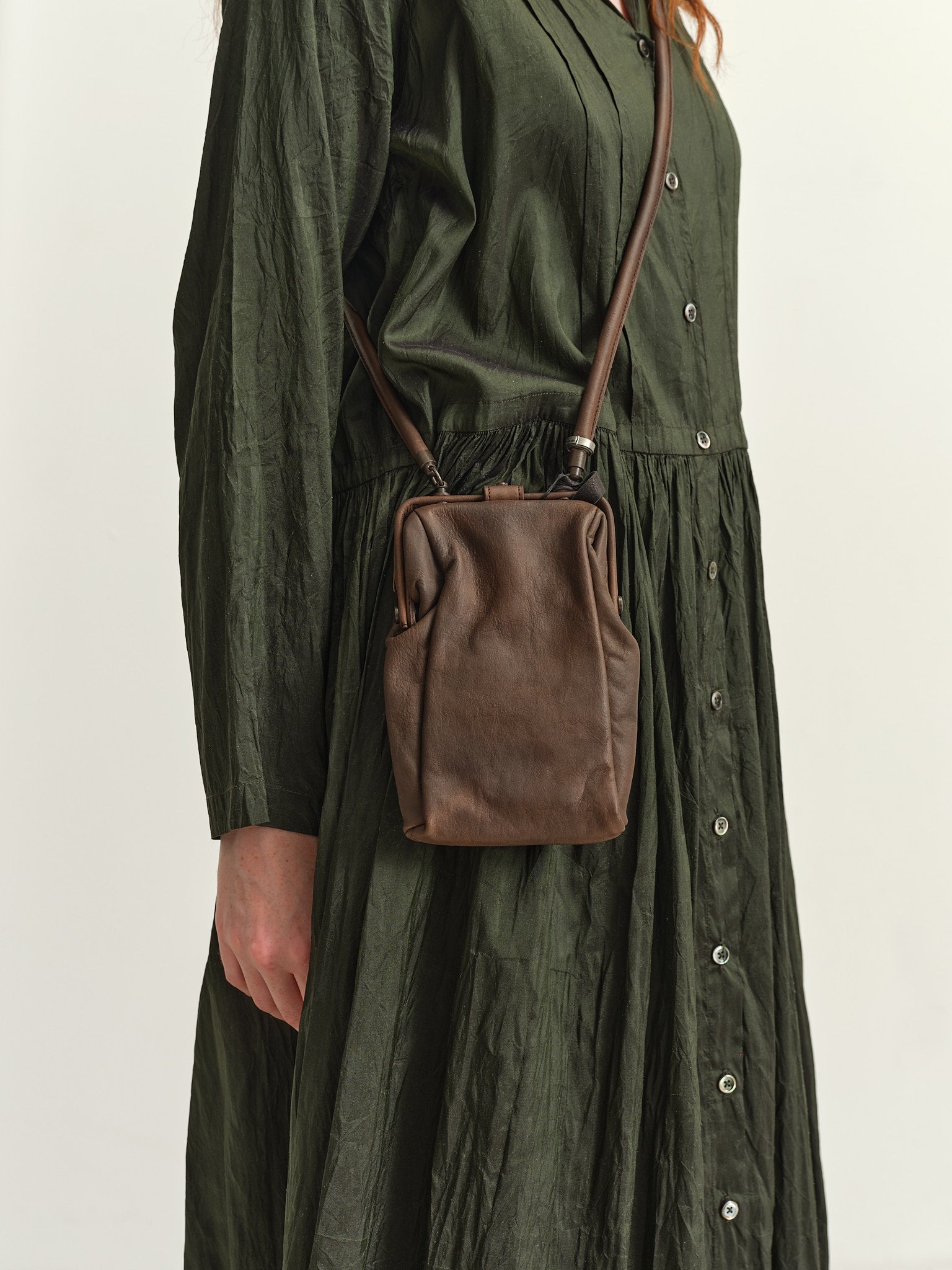 CHRISTIAN PEAU - GAMAGUCHI SHOULDER BAG - BROWN