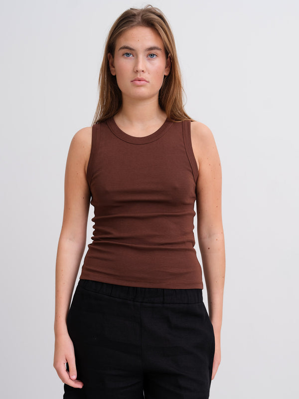 SIGNE - JUNE TANKTOP - BROWN
