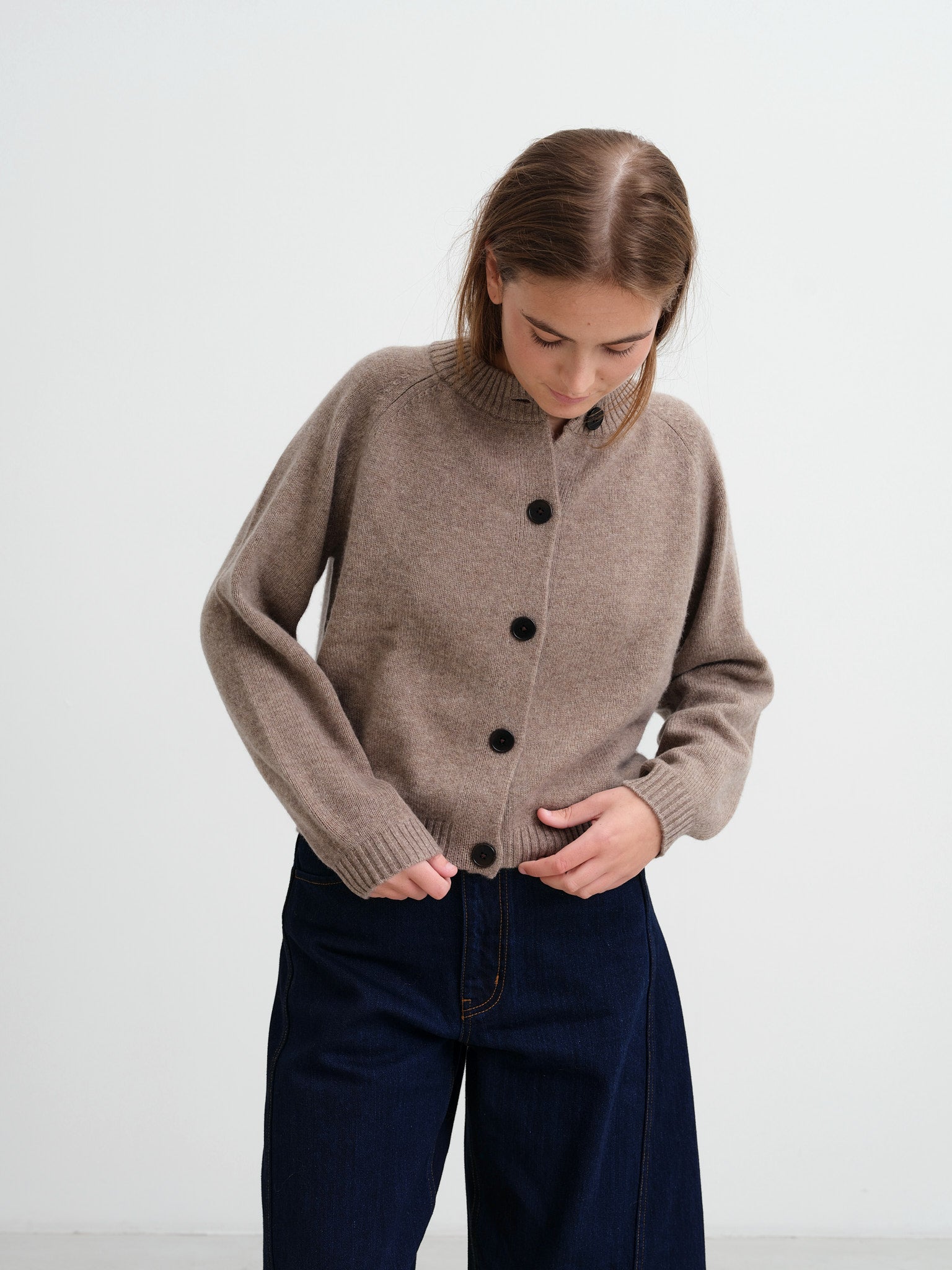 TOAST - Eden Wool Cashmere Raglan Cardigan - Linseed