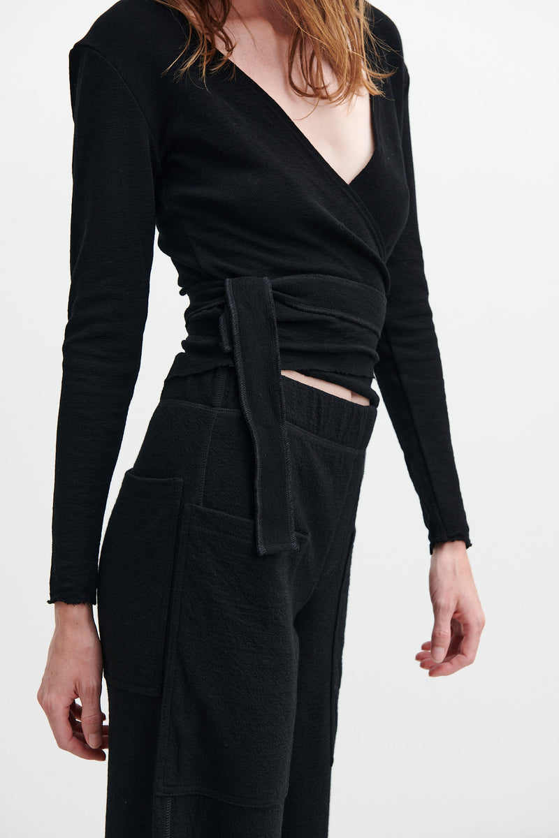 Merino wrap top in balck. By Basics