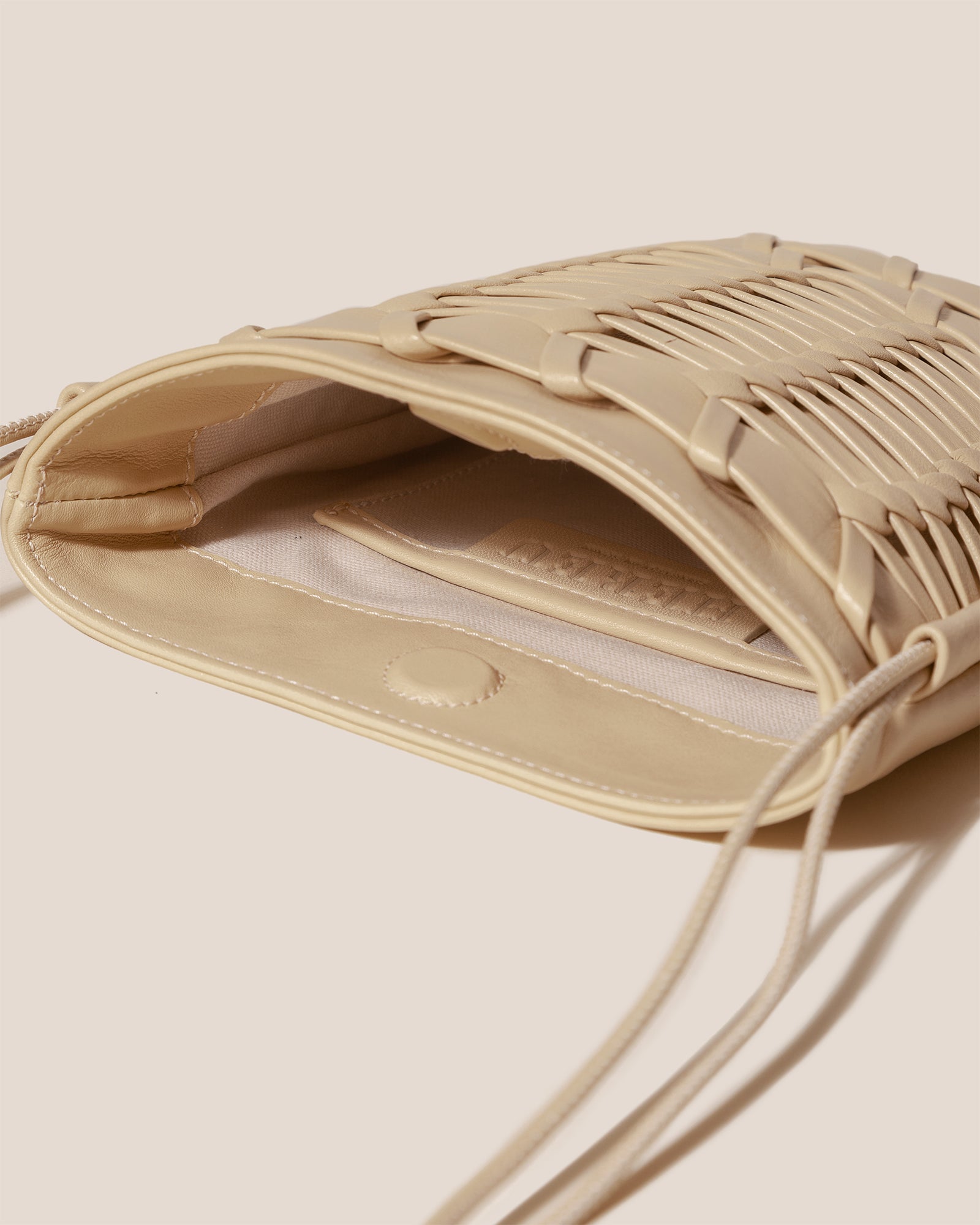 Trena - Crossbody Bag