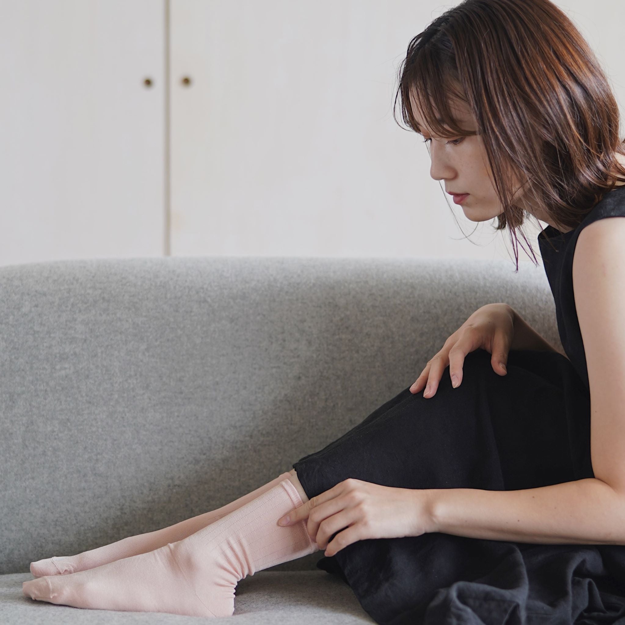 hakne - Smooth silk socks