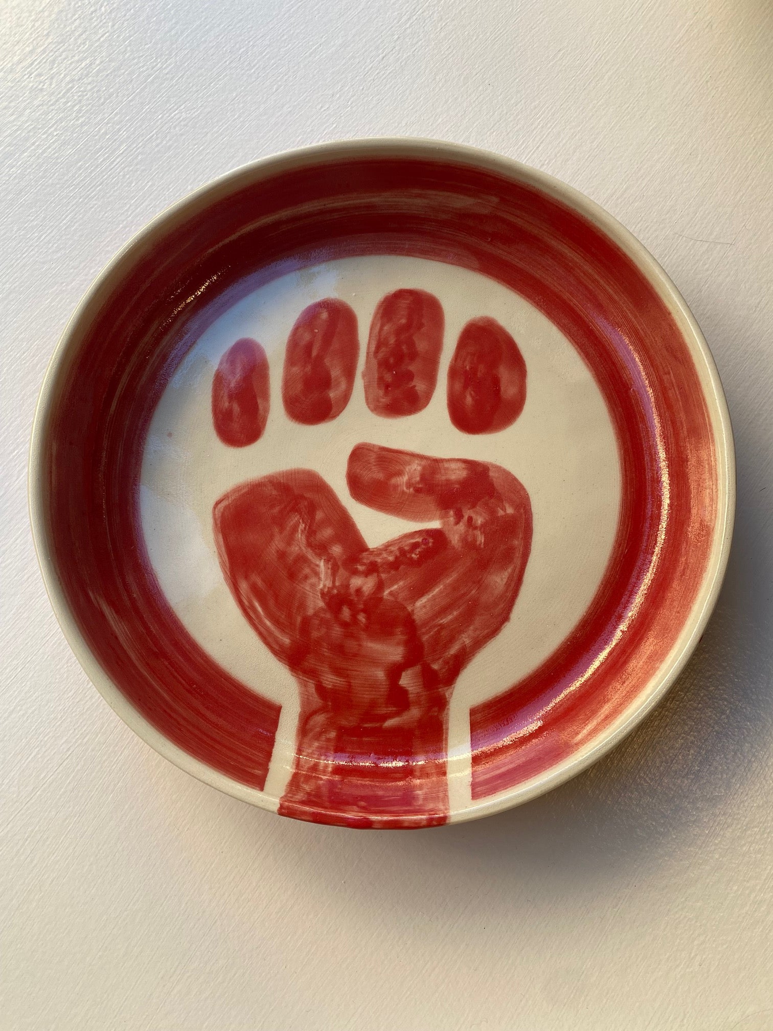 Wallace Female Dish - Red
